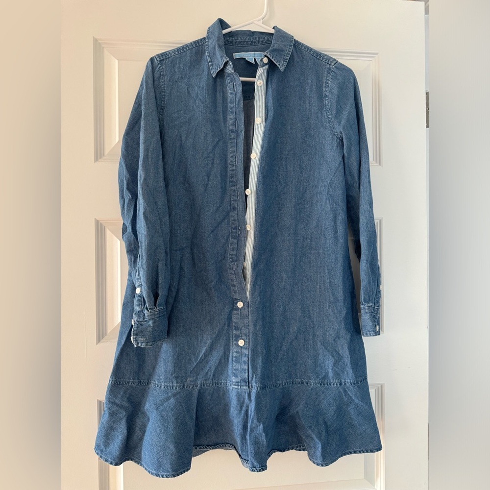 Draper James Denim button up dress. Size 0.